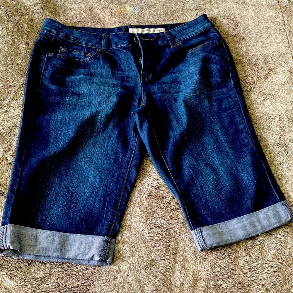 DKNY Cute comfy short